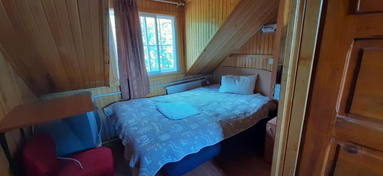 Casa Cristina_ Cabana Буштени Экстерьер фото